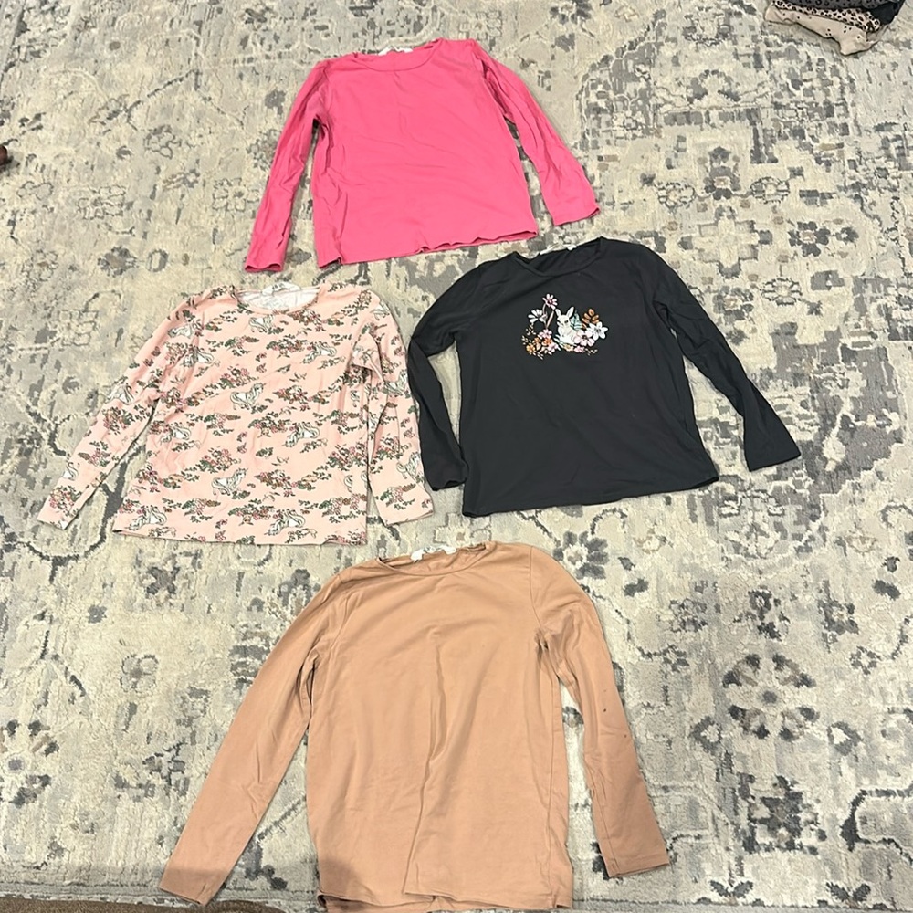 Bundle of Four H&M Girls Size 8-10 Long Sleeve Tees